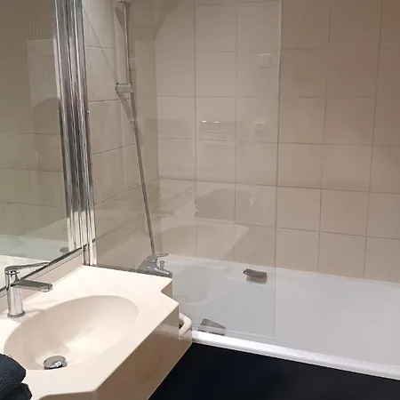 Le World, 3 Minutes From Futuroscope *